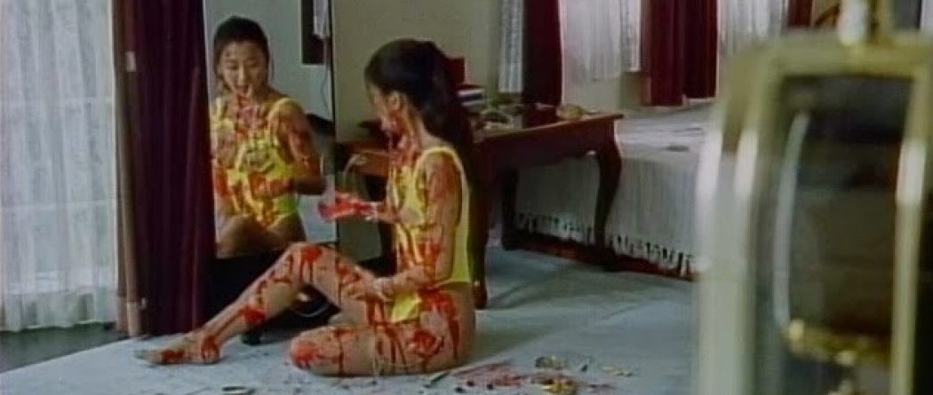 Naked Blood hòa quyện body horror và khoái cảm