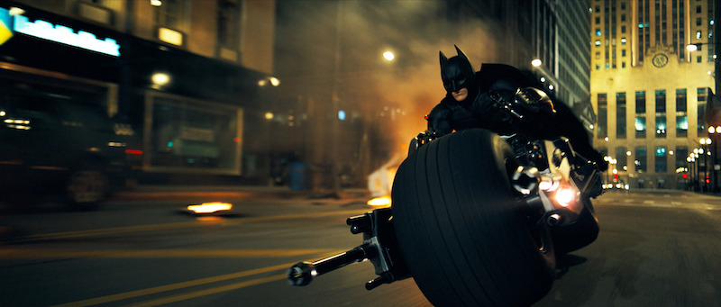 The Dark Knight là phim điện ảnh đầu tiên quay bằng IMAX