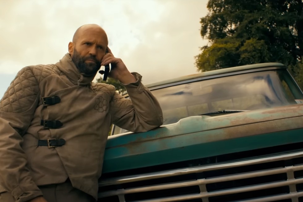 Bên cạnh hai cái tên lớn là đạo diễn David Ayer và Jason Statham, phim còn có sự góp mặt của tài tử Josh Hutcherson